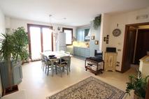 APPARTAMENTO DUPLEX CON TRE STANZE in Vendita